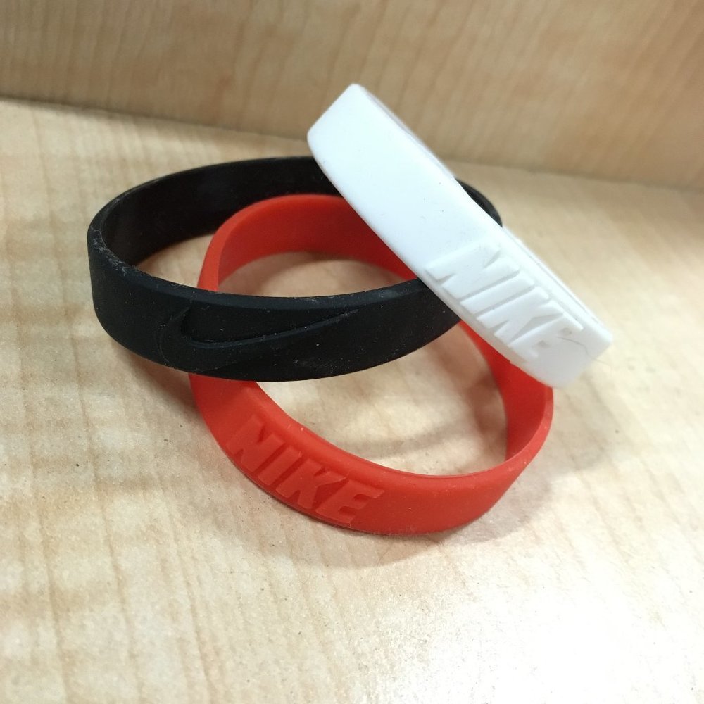 3 kids / womens nike wristbands bracelets